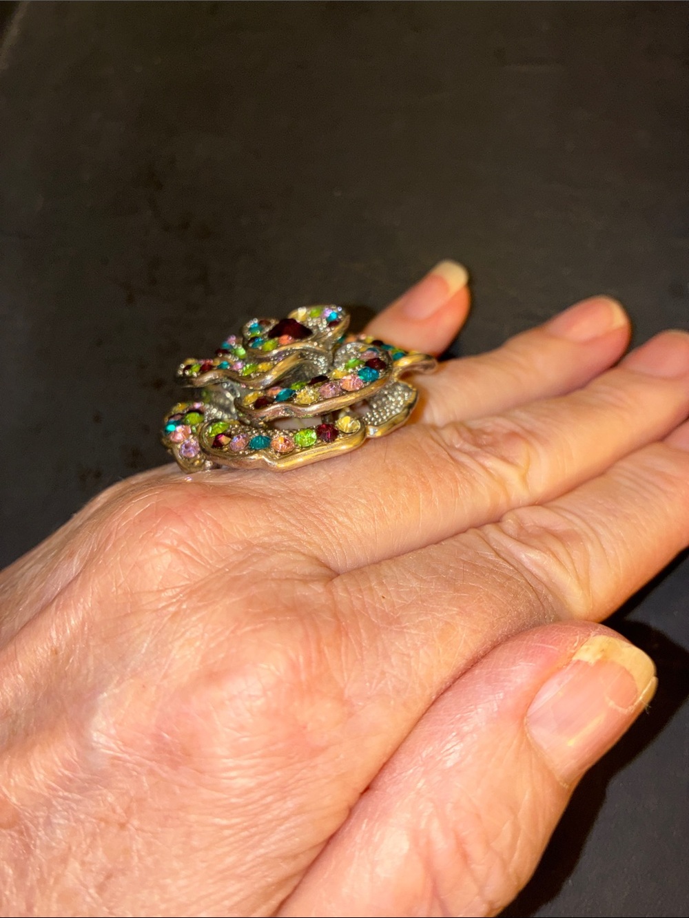 Multicolor Crystal Flower Statement Stretch Ring. - Picture 4 of 13